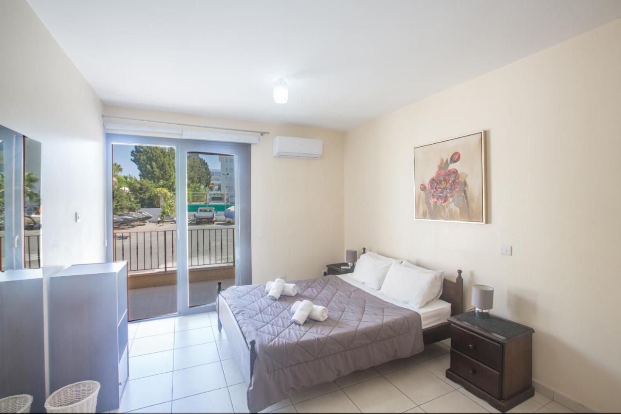 Napiana Apartments Ayia Napa Esterno foto