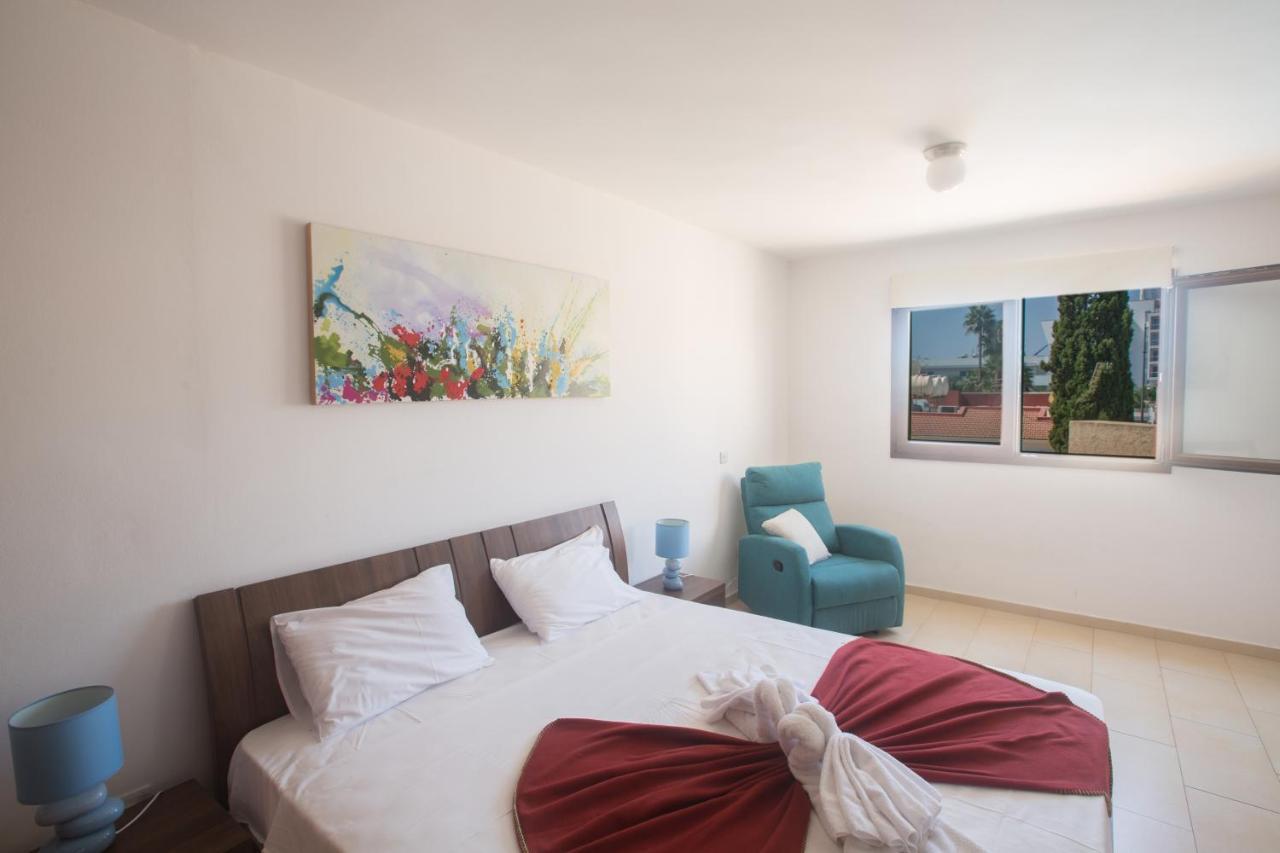 Napiana Apartments Ayia Napa Esterno foto