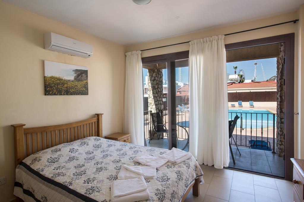 Napiana Apartments Ayia Napa Esterno foto