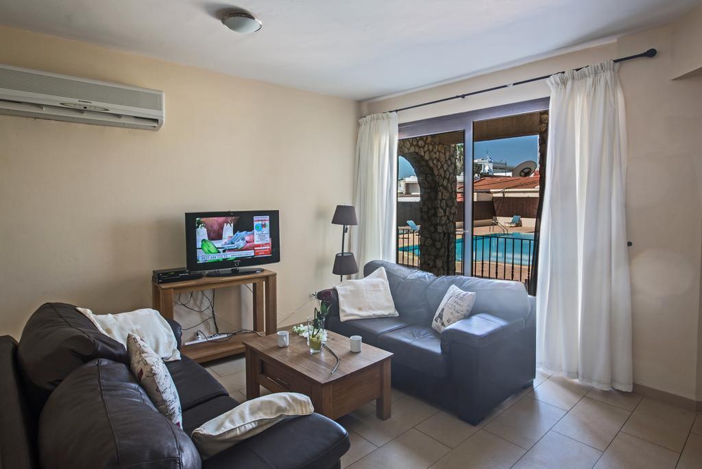 Napiana Apartments Ayia Napa Esterno foto