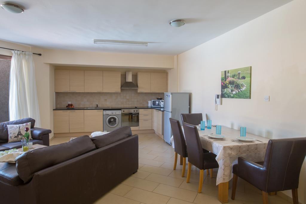 Napiana Apartments Ayia Napa Esterno foto