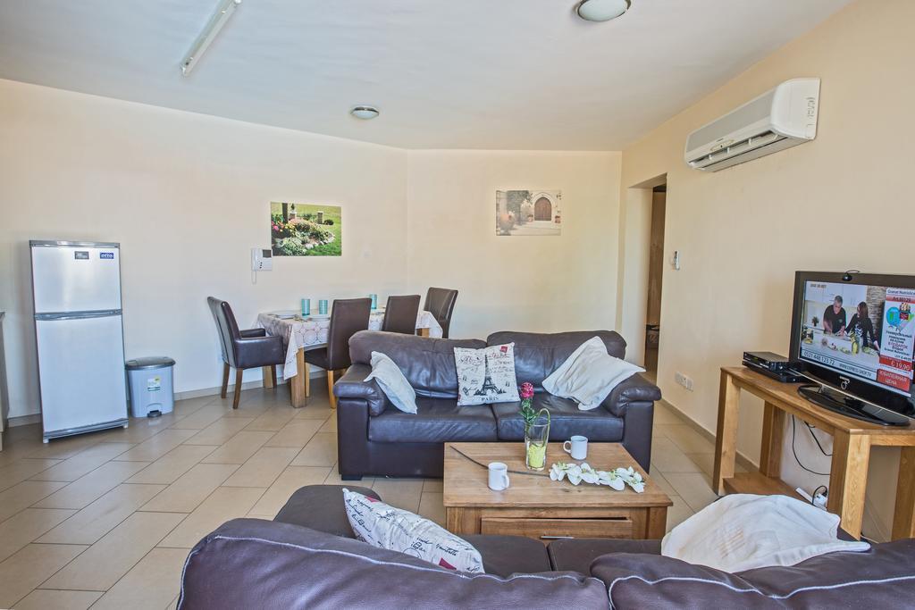 Napiana Apartments Ayia Napa Esterno foto
